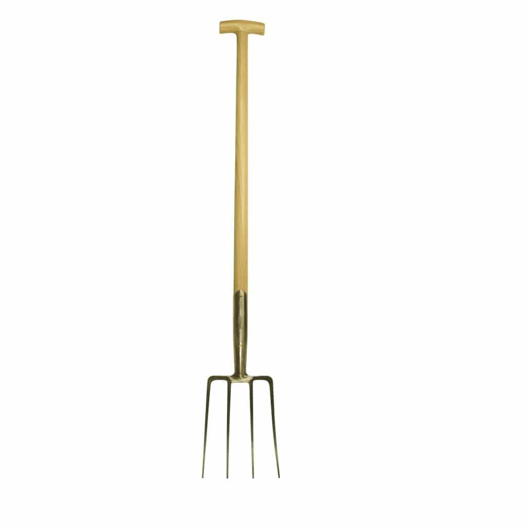 Fork with red handle for composting, recycling lawn and garden waste. Forks  stuck in compost. Making and mixing compost in the backyard. Organic  fertilizer for garden plants. 8281219 Stock Photo at Vecteezy
