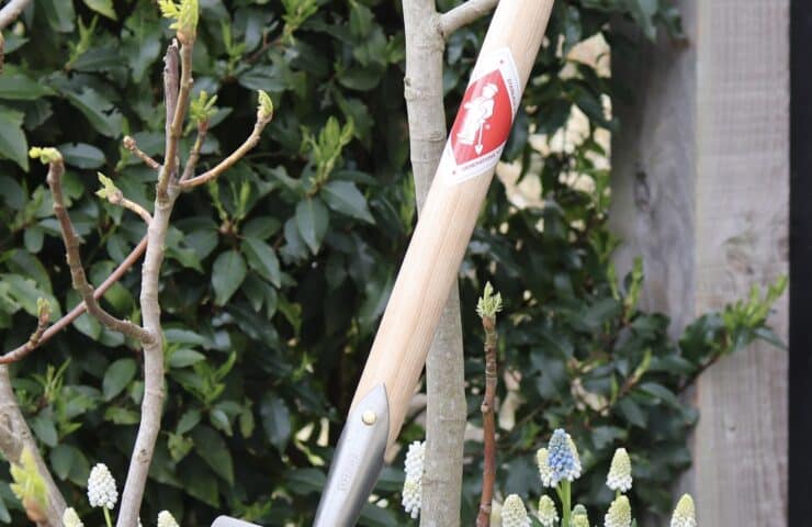 Succès de floraison : la bêche à main de Sneeboer est finaliste pour le Chelsea Flower Show Sustainable Garden Product of the Year 2024** (Produit de jardinage durable de l'année 2024)
